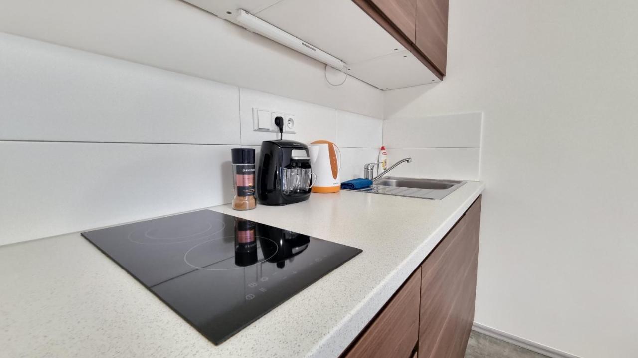 Finnem Rentals Jicinska ปราก ภายนอก รูปภาพ
